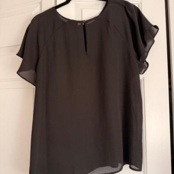 Round Neck Short Sleeve Petite Blouse - Picture 2 of 3